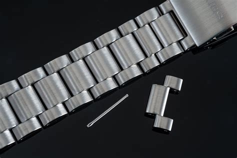 seiko half links.